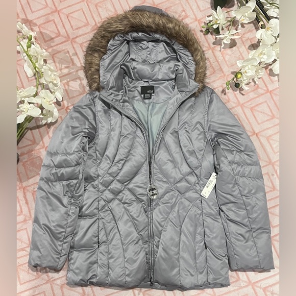 ✨🩶 NWT - A NEW APPROACH (a.n.a) Silver Feather & Down Quilted Winter Jacket 🩶✨ - Picture 1 of 11